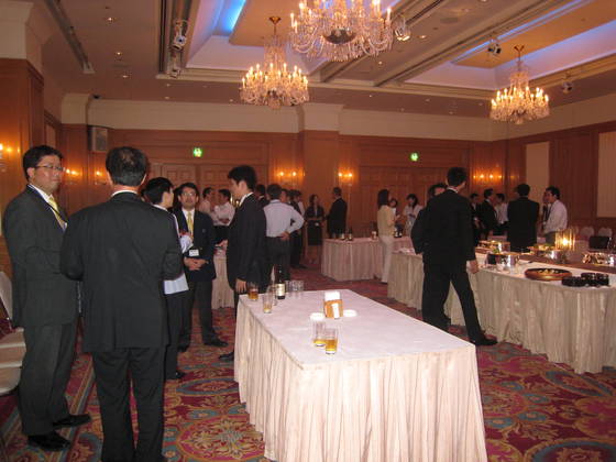 懇親会