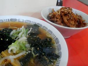 生麦で打ち合わせのあと、ランチ