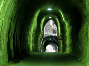 千葉　養老の２階建て向山トンネル